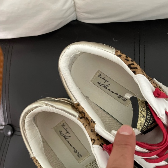 These are a used but an a great condition - Picture 3 of 6